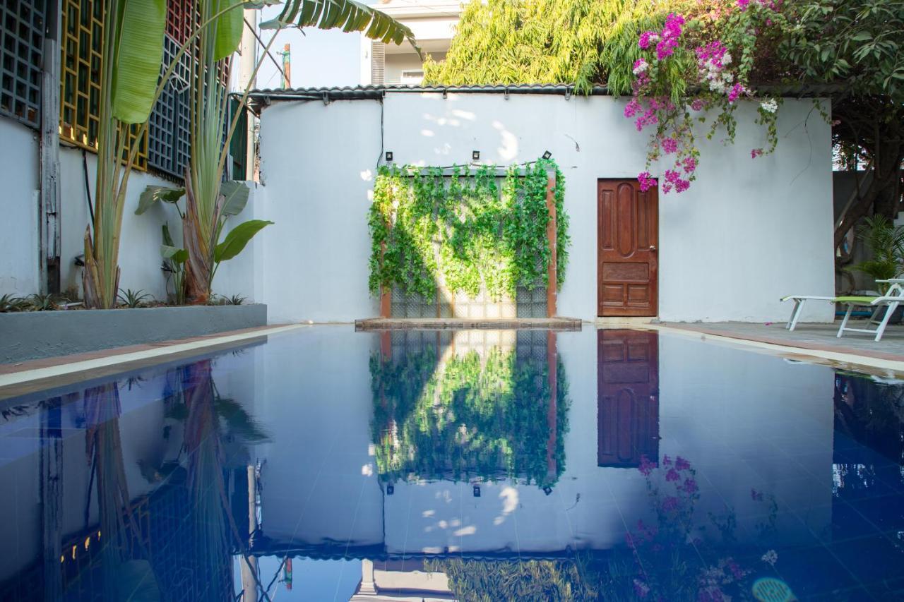 סיאם ריפ Pineapple Hostel מראה חיצוני תמונה
